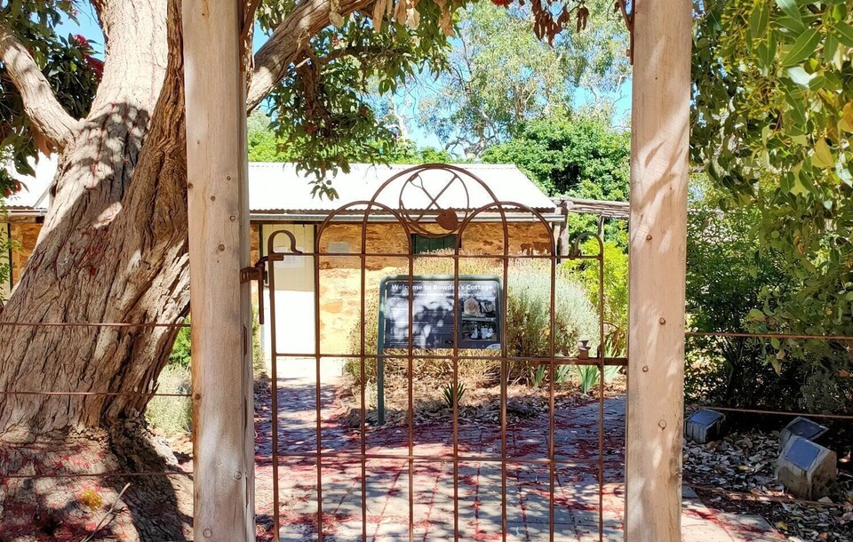 Bowden's Cottage (photo: Leonie Hobbs)